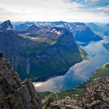 Leilighet I Hjertet Av Sunnmore! Sykkylven Ngoại thất bức ảnh