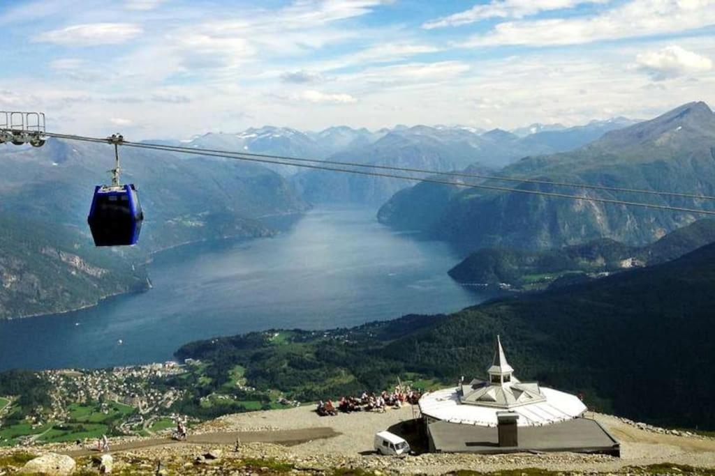 Leilighet I Hjertet Av Sunnmore! Sykkylven Ngoại thất bức ảnh
